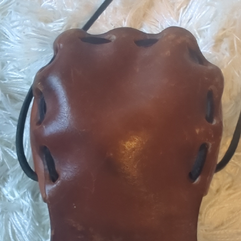 Vintage Hand Tooled Leather or cow hide shoulder bag Floral tooling, - Picture 5 of 11